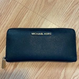 Michael Kors Jet Set Wallet